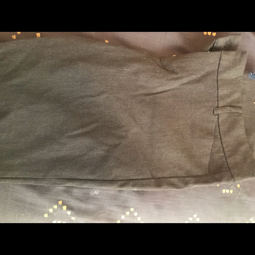 ‼️5 FOR 25 ‼️Dark Grey Old Navy Pixie Pants